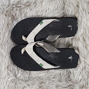Sanuk, white, size 8